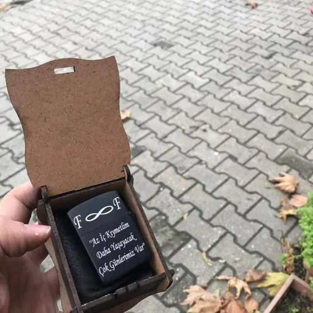 Ahşap Kutulu Kişiye Özel Çakmak